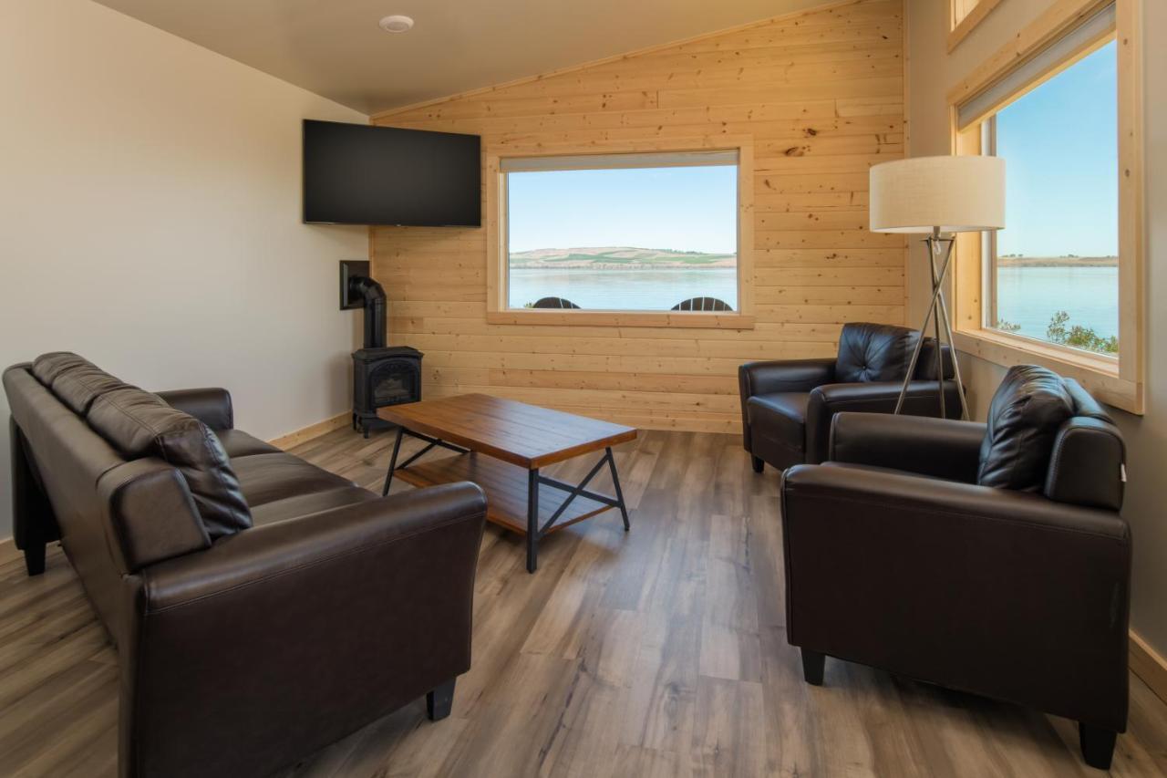 Boardman River Lodge And Cabins מראה חיצוני תמונה