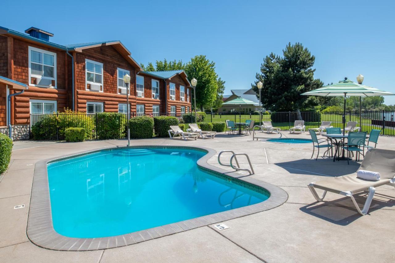 Boardman River Lodge And Cabins מראה חיצוני תמונה
