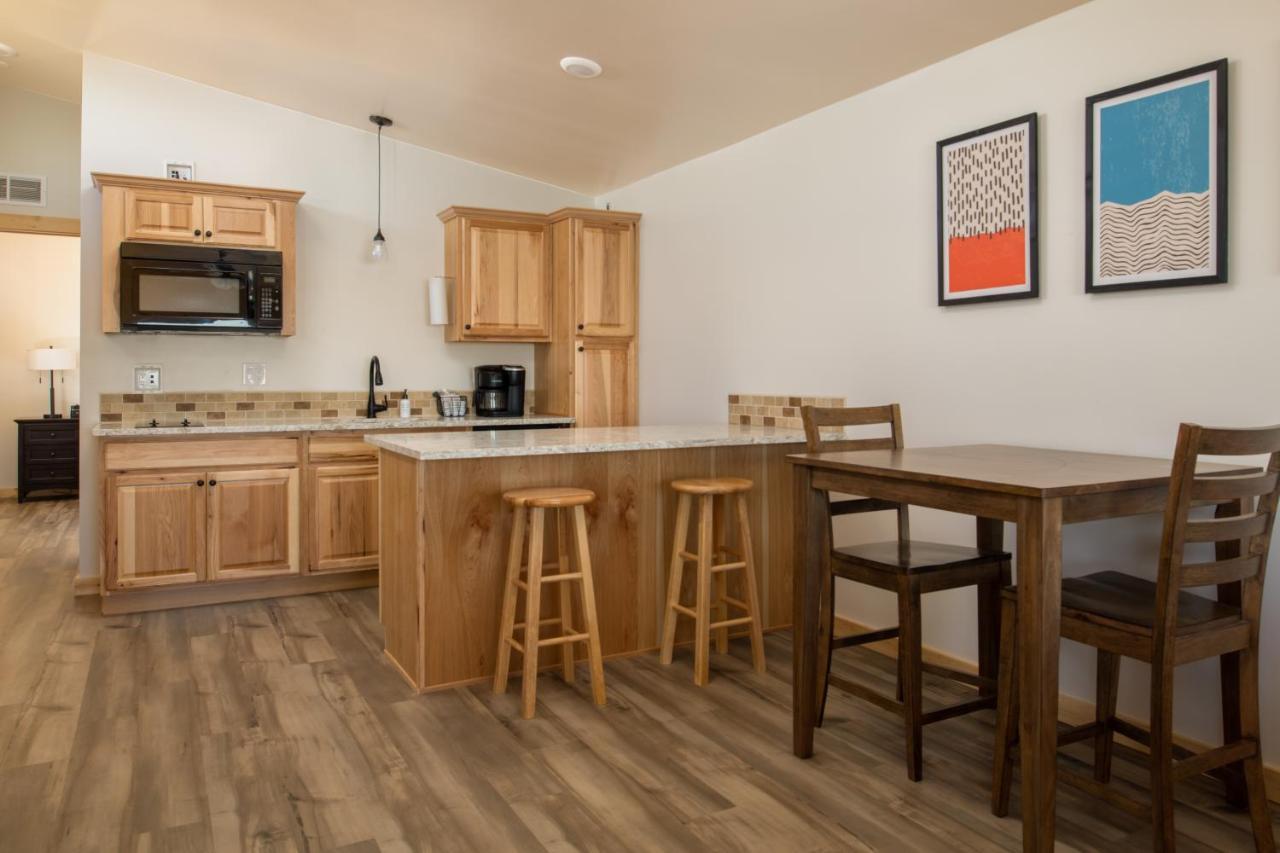 Boardman River Lodge And Cabins מראה חיצוני תמונה