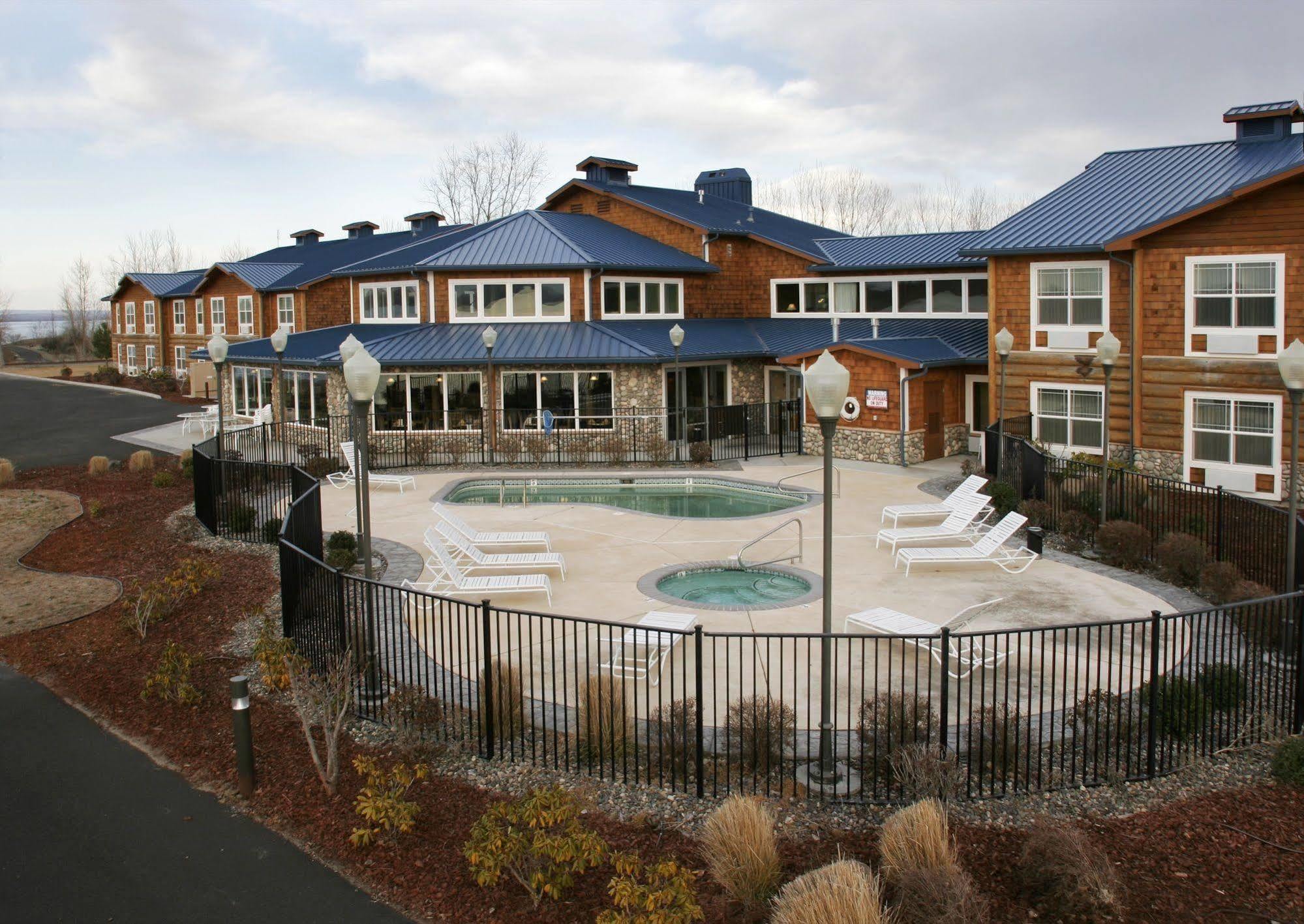 Boardman River Lodge And Cabins מראה חיצוני תמונה