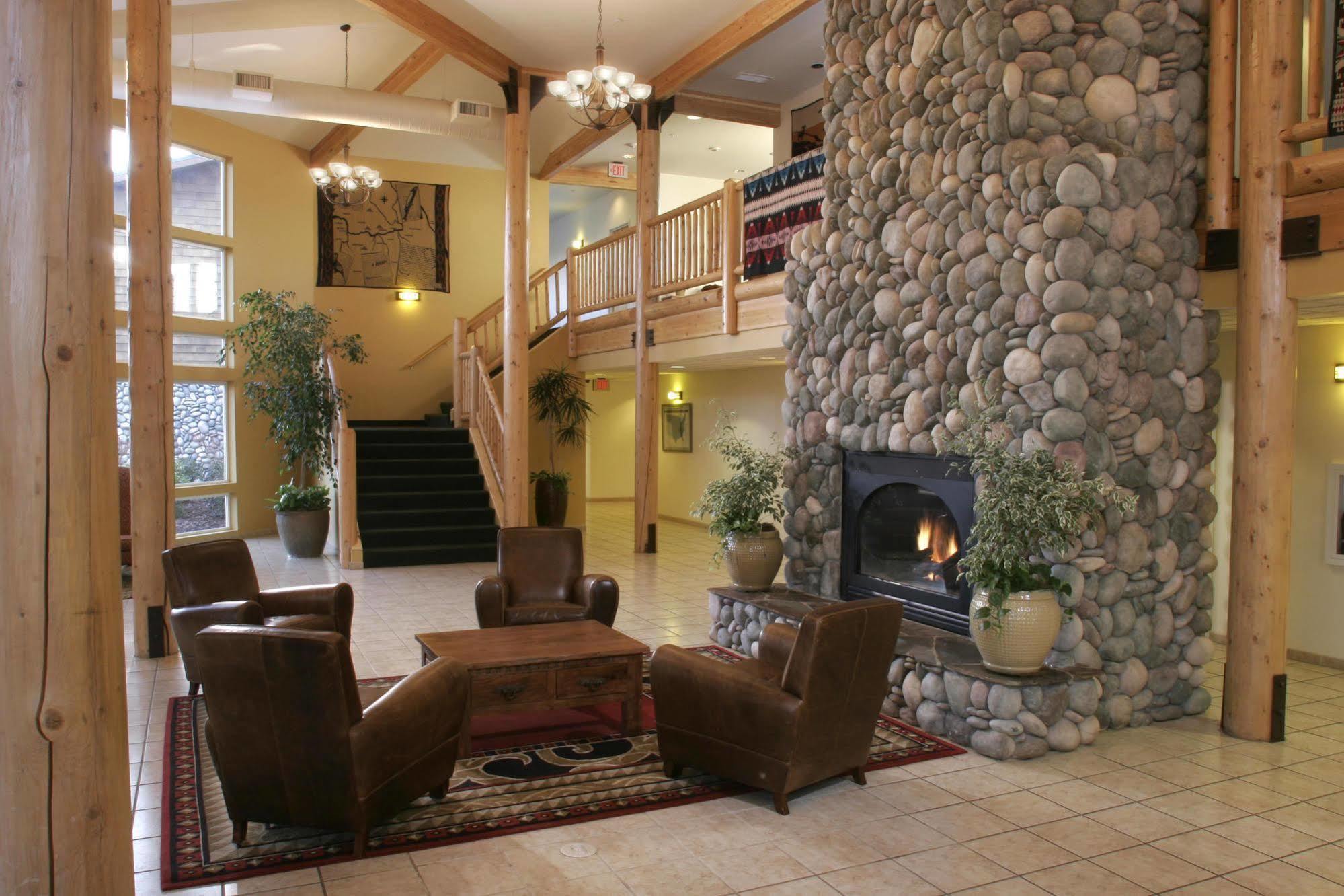 Boardman River Lodge And Cabins מראה פנימי תמונה